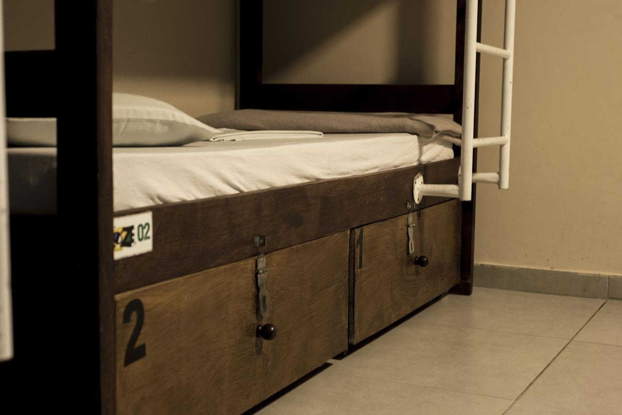 Lakehouse 24Hs Hostel Lagoa Conceicao Florianopolis Bagian luar foto